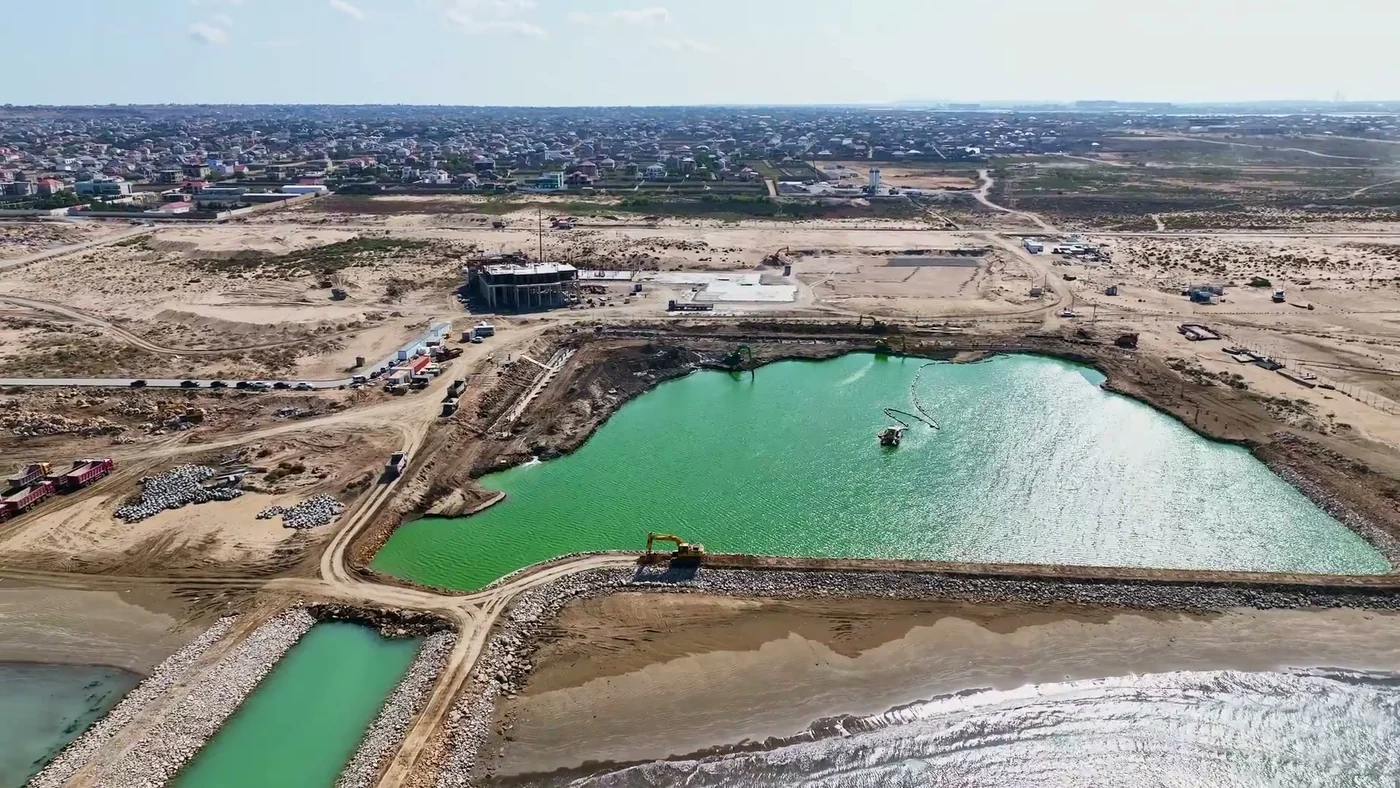 Limanın hövzəsi yüksəklikdən, noyabr 2023